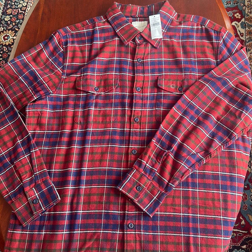 American Eagle Super Soft Plaid Button Down Shirt